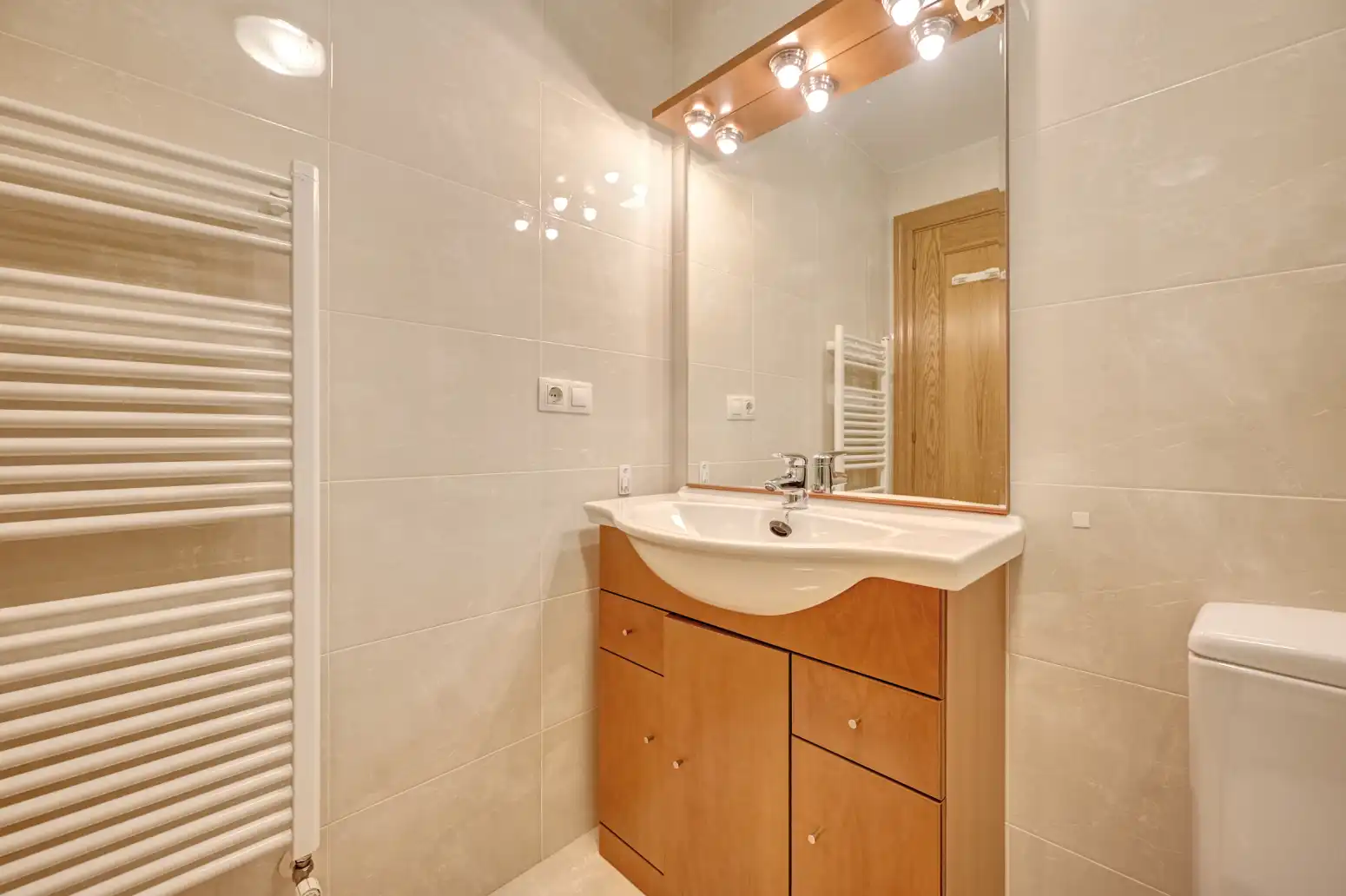 Baño de Piso en venta en Berrioplano / Berriobeiti con Calefacción, Parquet y Trastero