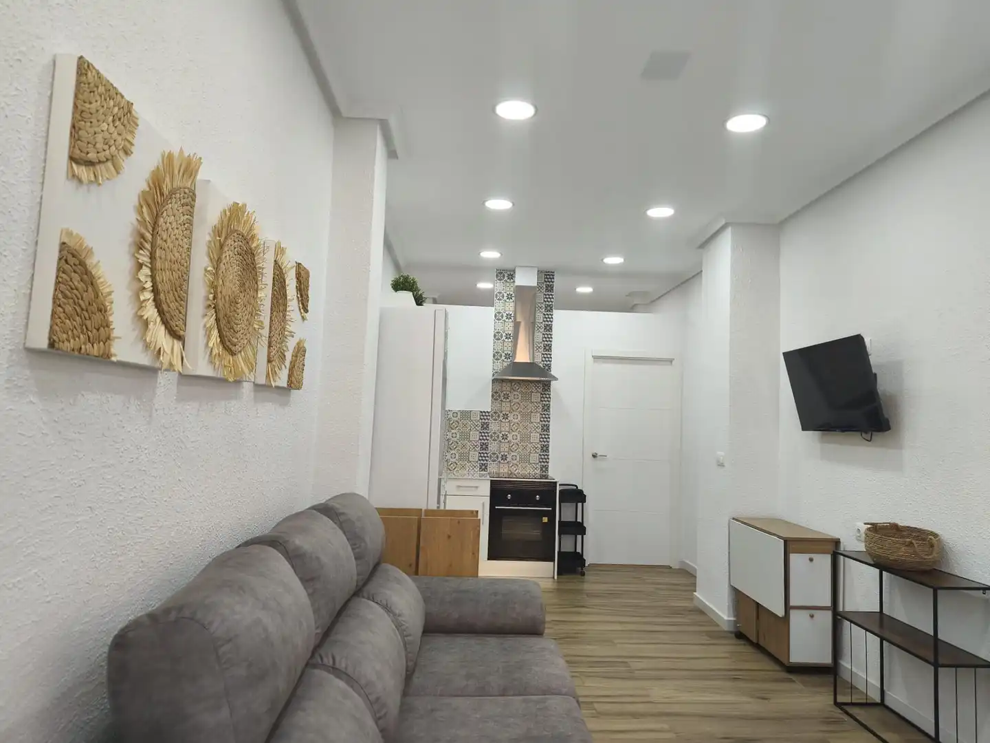 Living room of Ground floor for sale in Elche / Elx  with Air Conditioner, Parquet flooring and Furnished