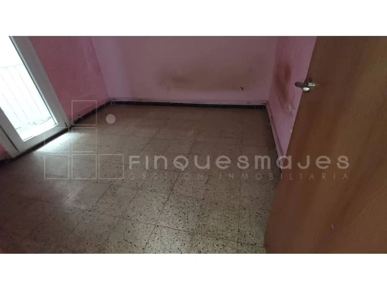 Piso en venta en Montmeló con Calefacción y Balcón