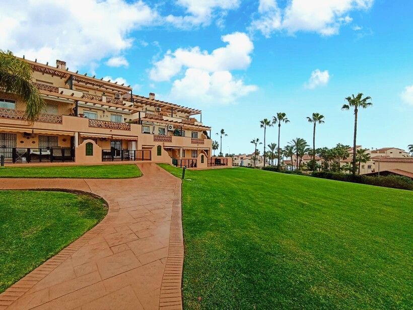 Exterior view of Flat for sale in Mijas  with Air Conditioner, Heating and Terrace