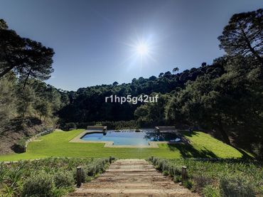 Villa con piscina in vendita a Calle Benahavis
