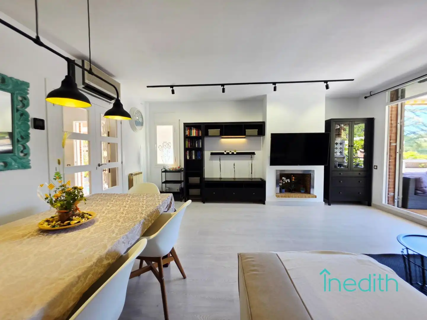 Living room of Detached homes for sale in Castelldefels  with Heating, Private garden and Terrace