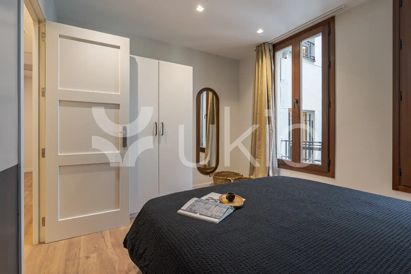 Habitación de Apartamento de alquiler en Madrid con Aire acondicionado, Calefacción y Amueblado