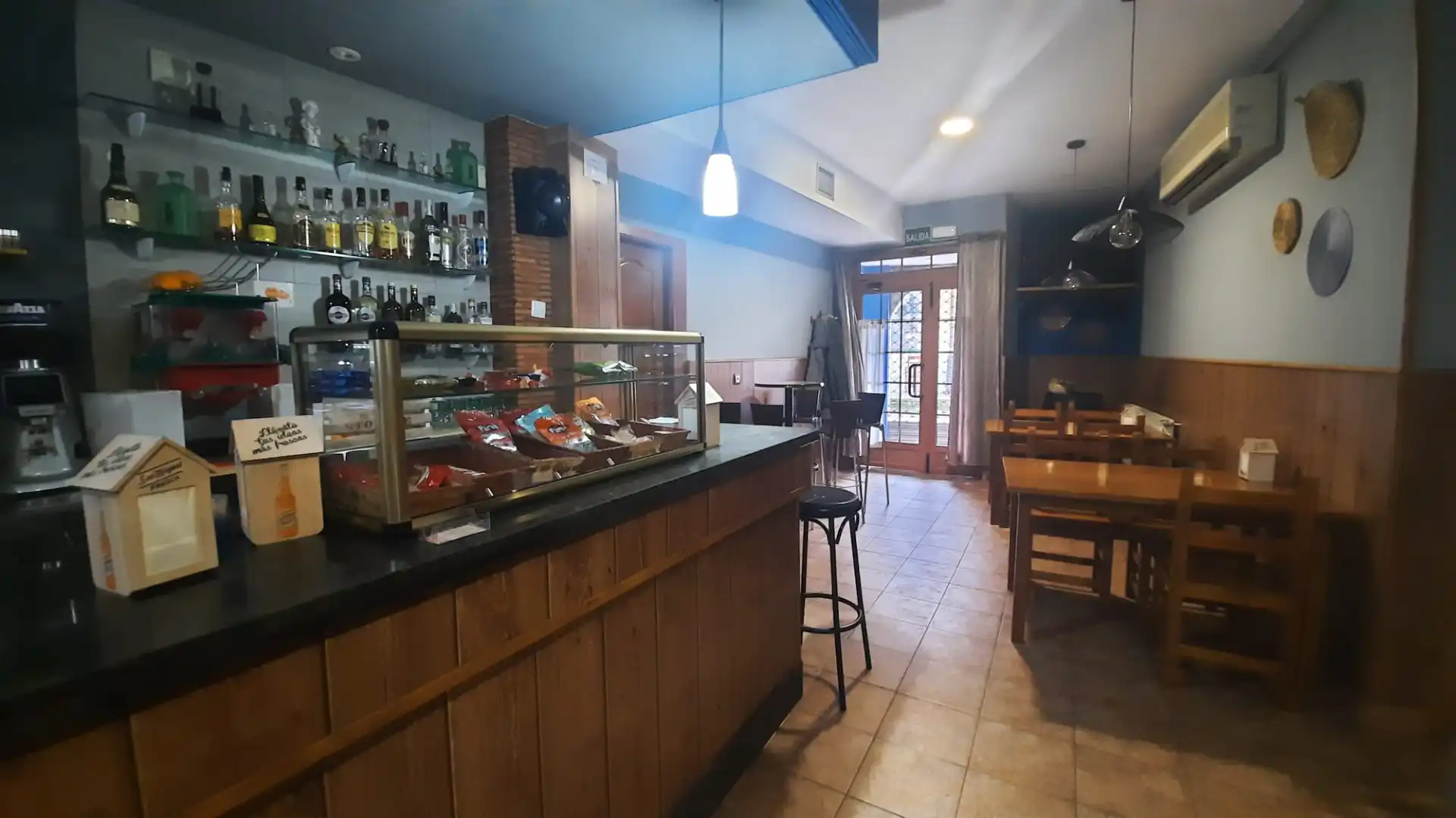 Gebäude zum Verkauf in Cacabelos mit Alarm