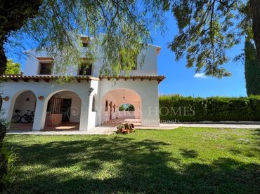 Detached house with balcony for sale in Orba