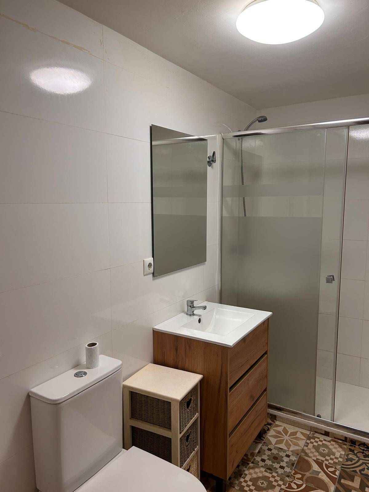 Bathroom of Flat for sale in  Madrid Capital
