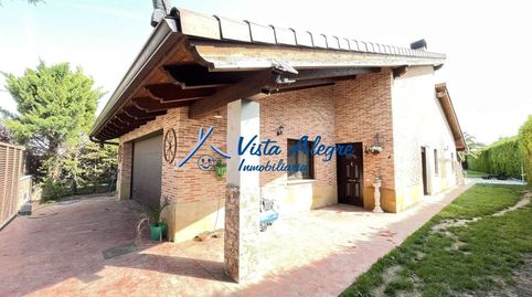 Ficha 3130  6117 Chalet Individual con amplio jardín privado, imagen 2