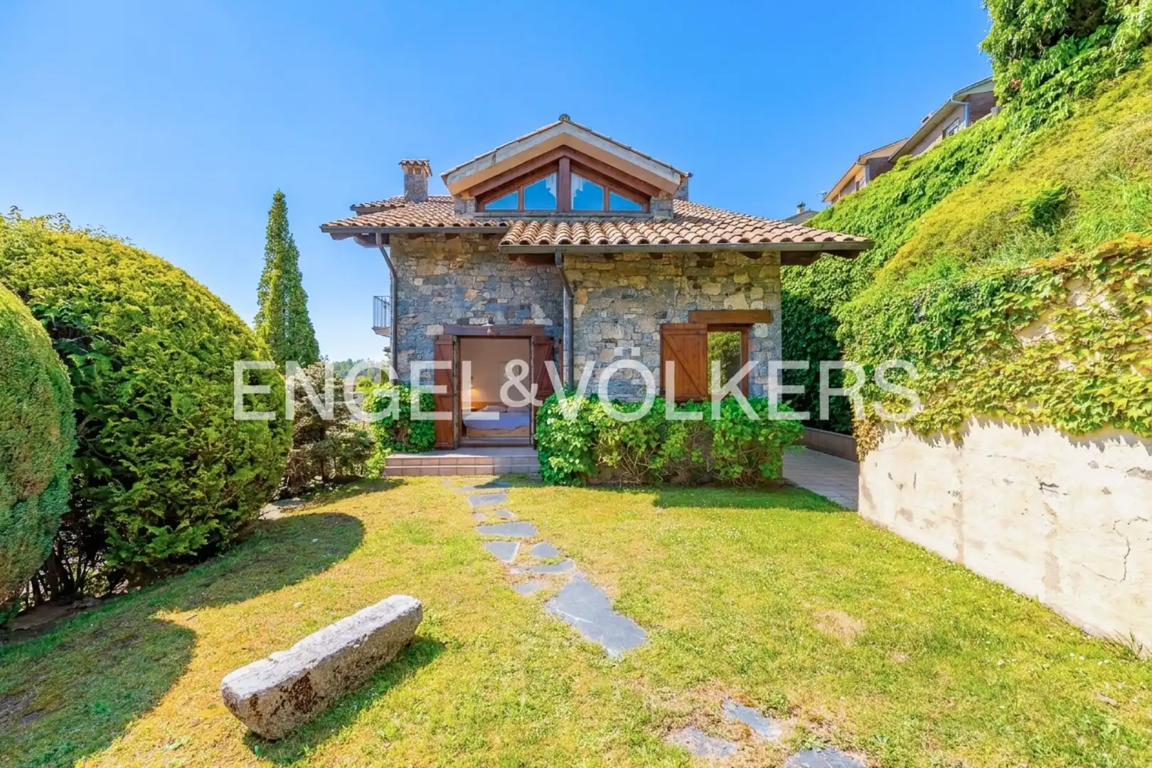 Vista exterior de Casa o chalet en venta en Molló con Calefacción, Jardín privado y Balcón