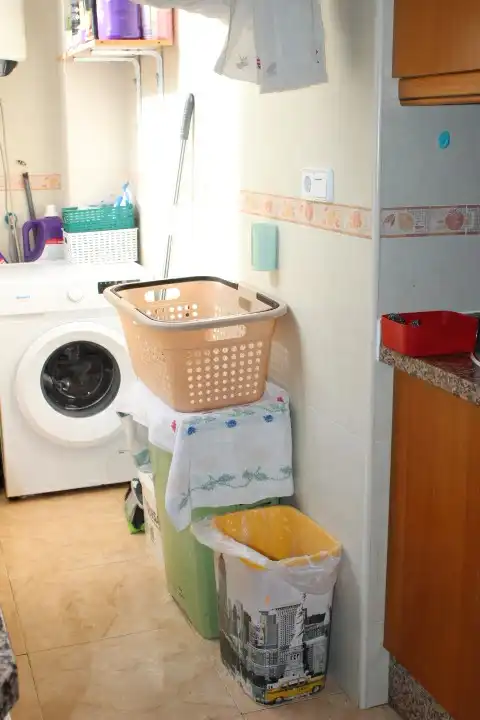 Wohnung zum Verkauf in Alicante / Alacant mit Möbliert und Balkon