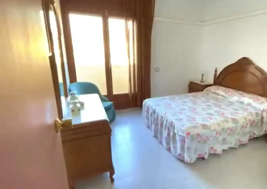 Habitación de Casa o chalet en venta en Mont-roig del Camp con Calefacción, Terraza y Balcón