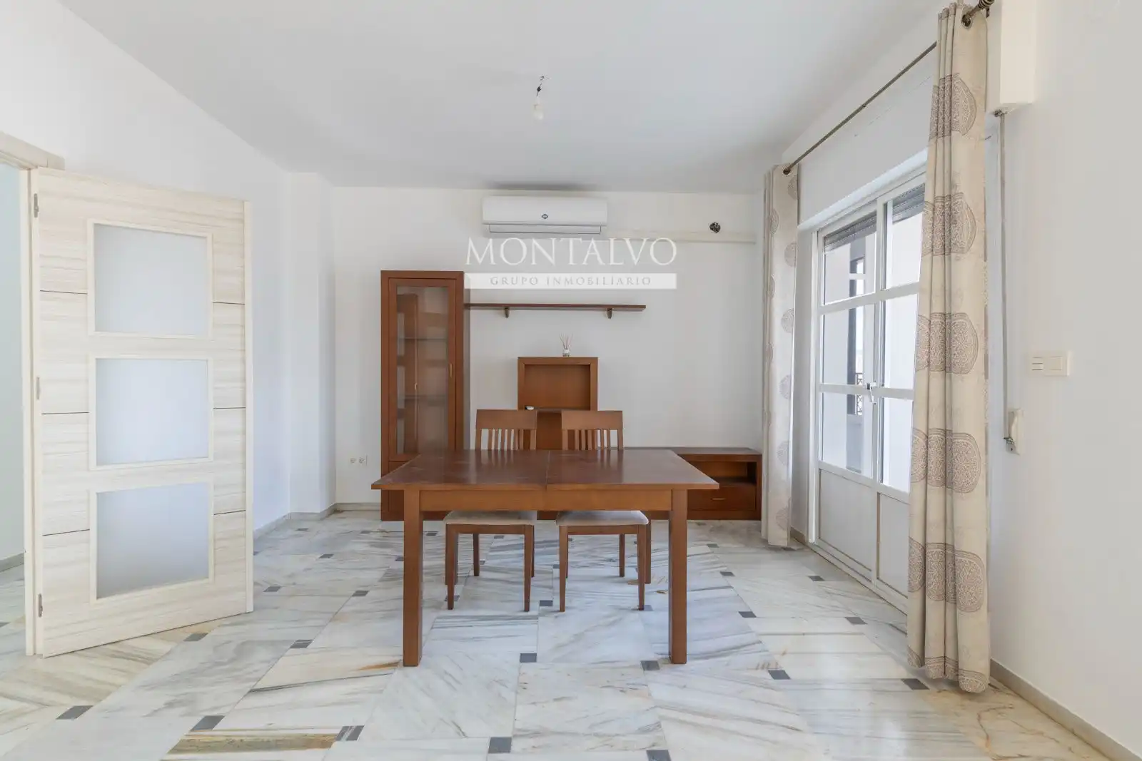Comedor de Ático en venta en Atarfe con Aire acondicionado, Calefacción y Terraza