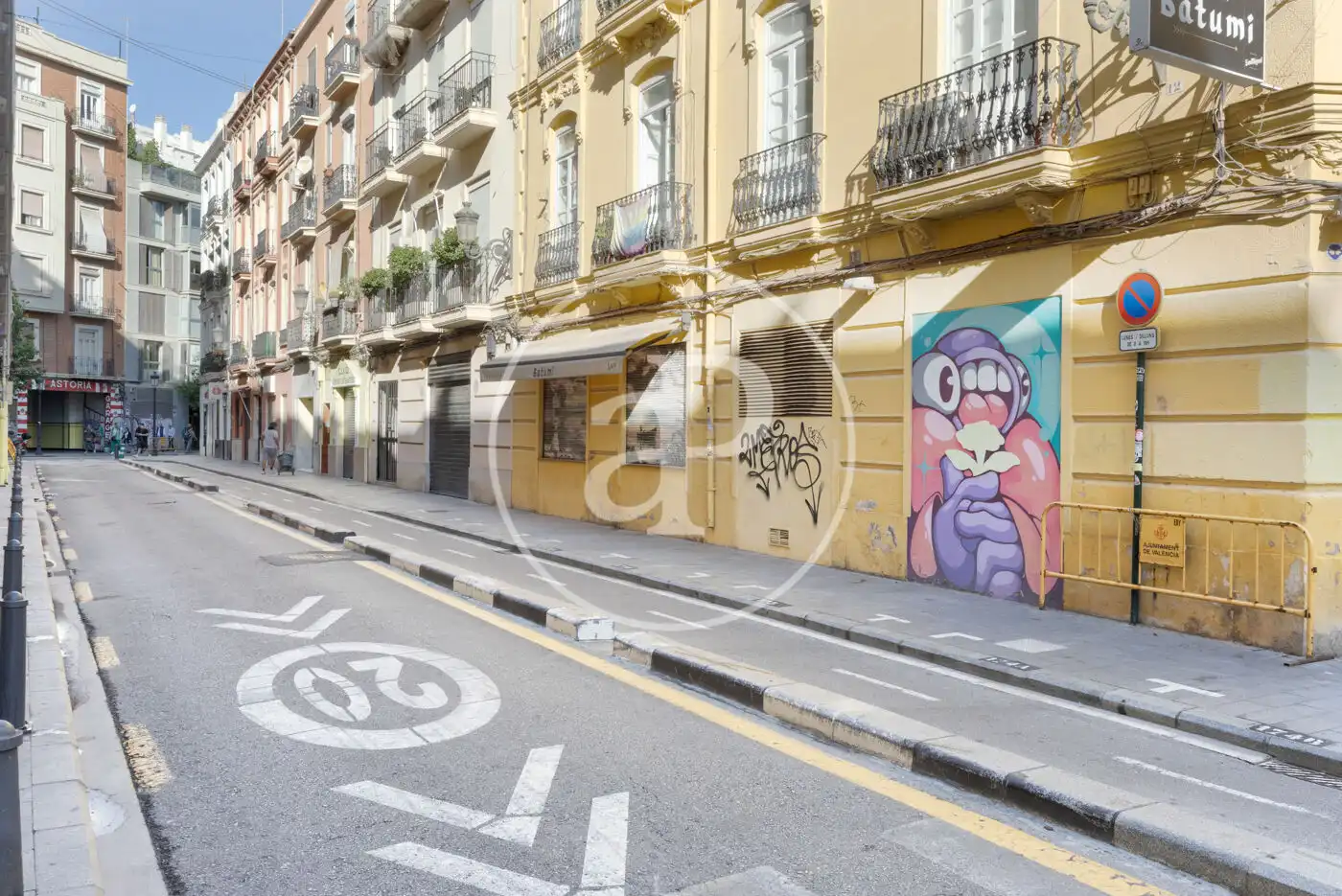 Außenansicht von Wohnung zur Miete in Valencia mit Klimaanlage, Heizung und Abstellraum