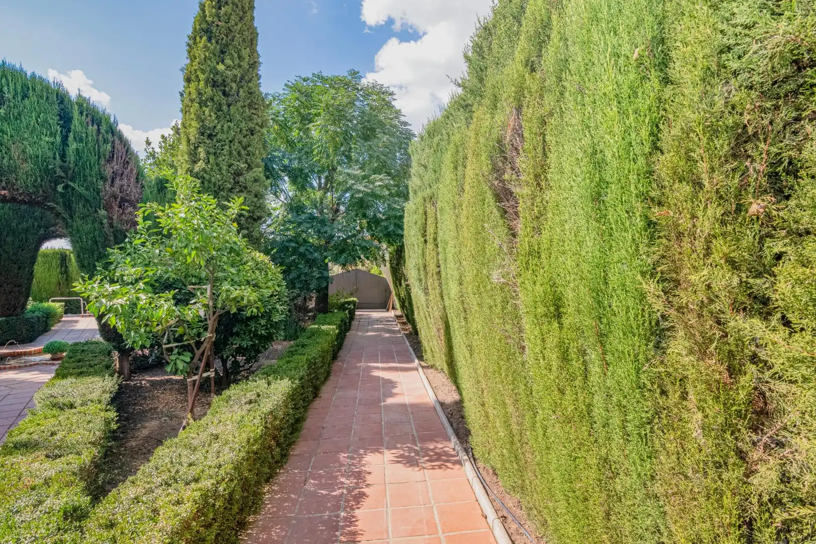 Residential for sale in Barrio de la Vega