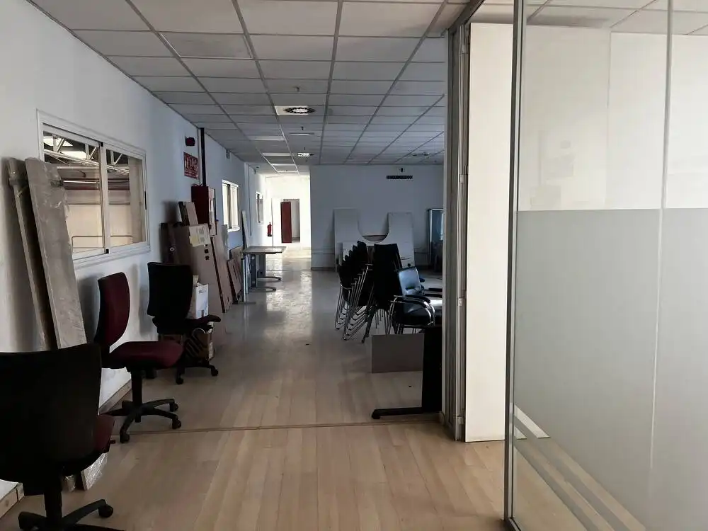 Nau industrial de lloguer en Parets del Vallès