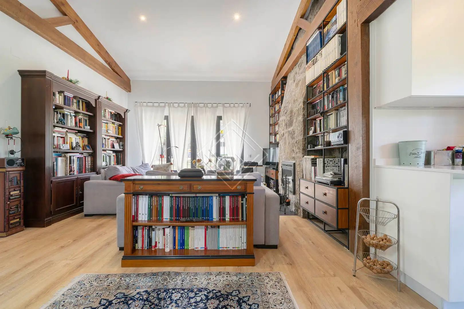 Sala de estar de Casa o chalet en venta en Pozuelo de Alarcón con Aire acondicionado, Jardín privado y Terraza