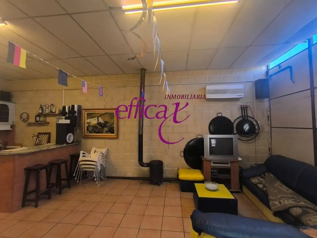 Residencial en venda en Novés