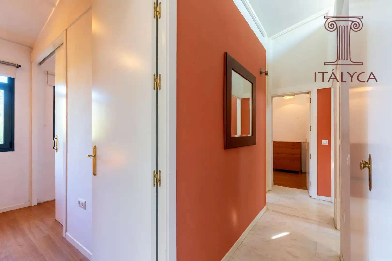 Houses for sale in El Castillo de las Guardas  with Private garden, Terrace and Community pool