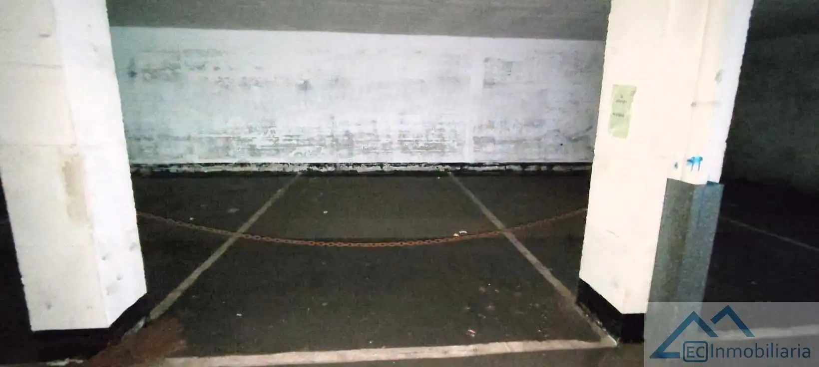 Parking of Garage for rent in Santander