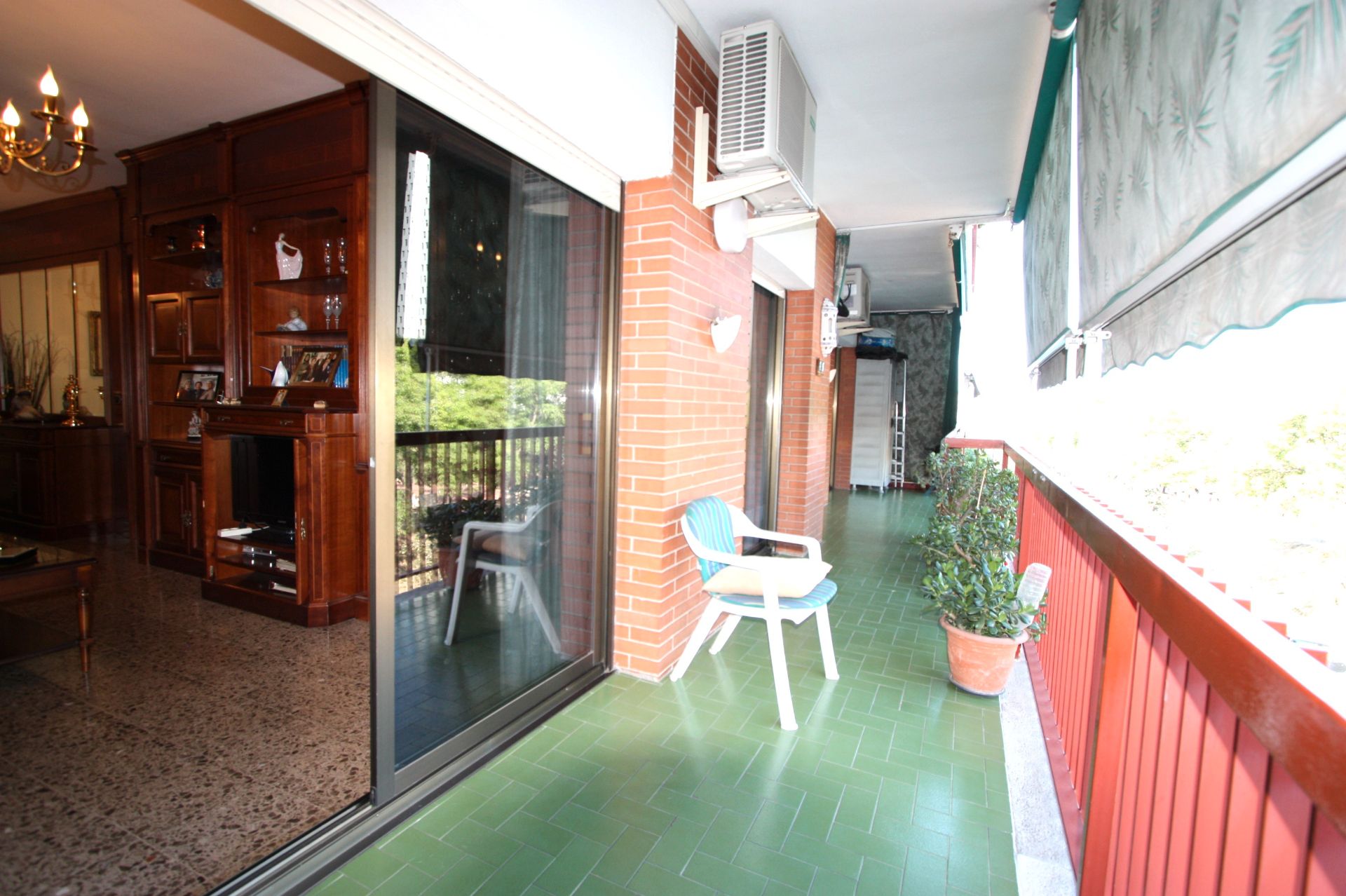 Piso en venta en Carrer d'Amèrica, Centre