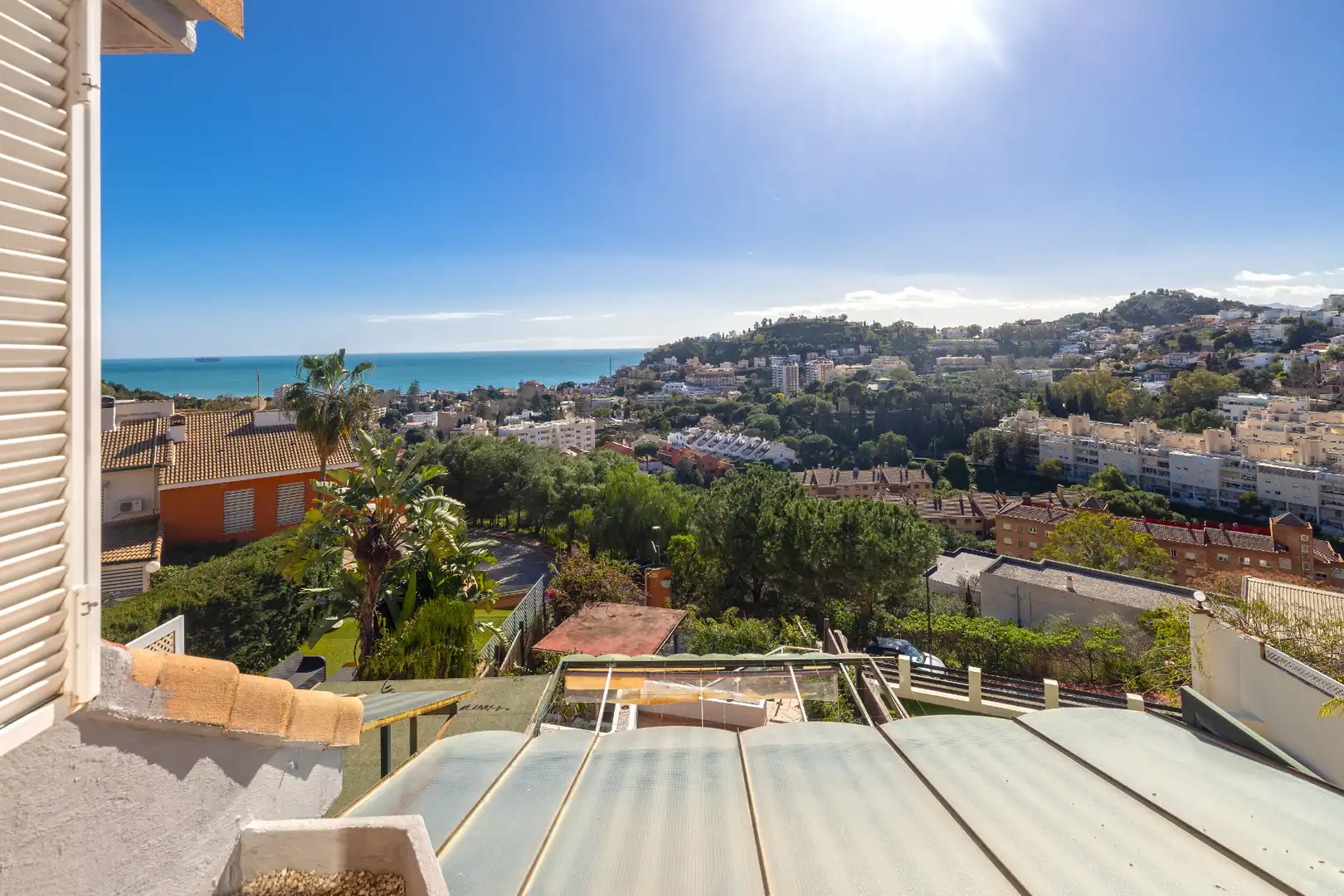 Vista exterior de Casa adosada en venda en Málaga amb Aire condicionat, Calefacció i Jardí privat