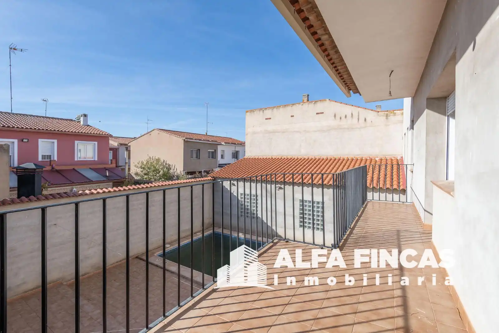 Vista exterior de Casa o chalet en venta en San Clemente con Calefacción, Jardín privado y Terraza