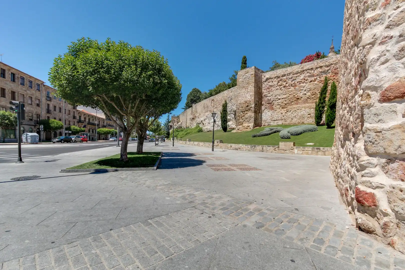 Exterior view of Flat for sale in Salamanca  with Air Conditioner, Heating and Balcony