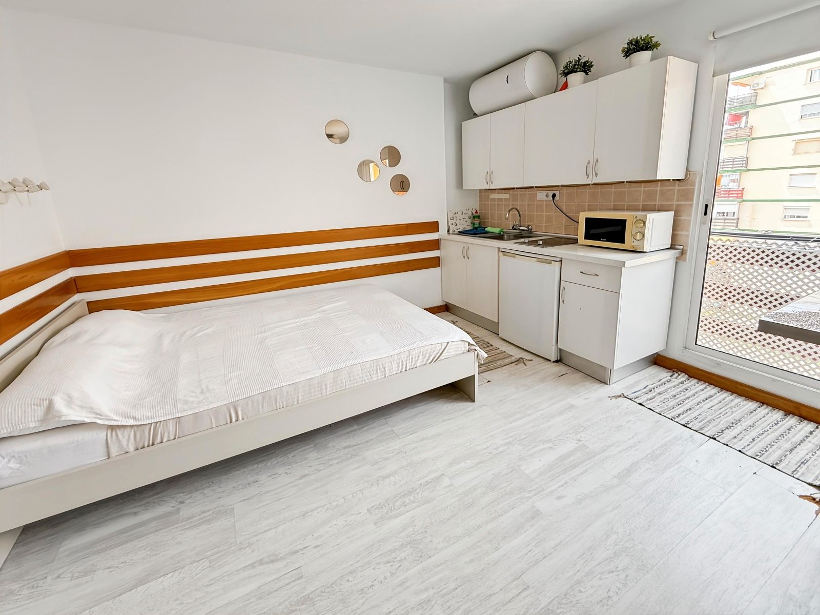 Bedroom of Study for sale in Benalmádena  with Air Conditioner, Terrace and Furnished