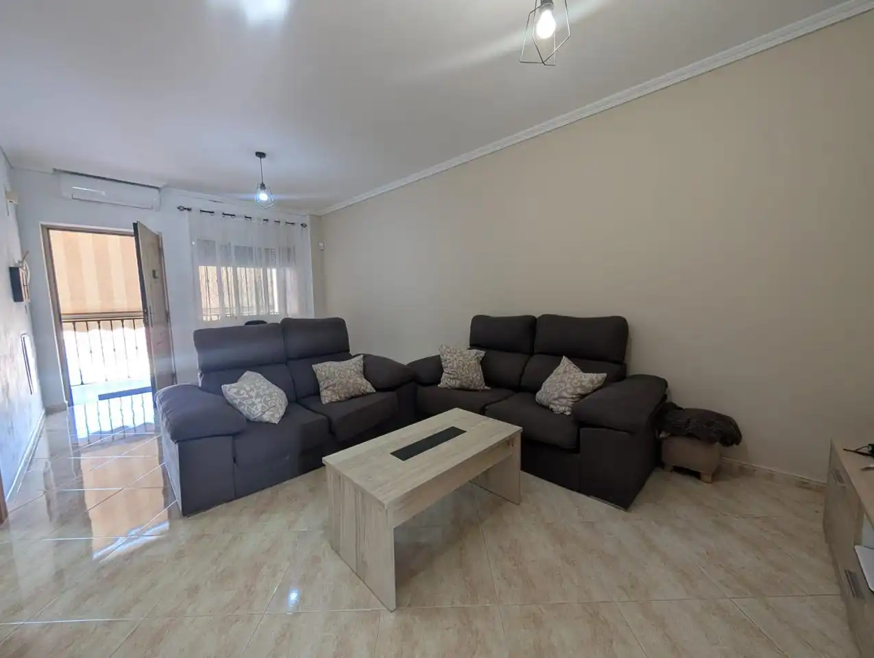 Flat with pool to rent in Travesía Masegosas, imagen 4