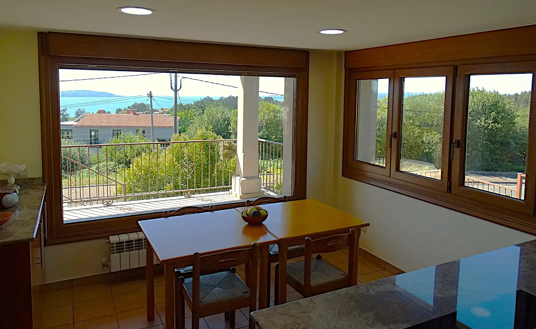 Menjador de Casa o xalet en venda en Miño amb Calefacció, Parquet i Terrassa