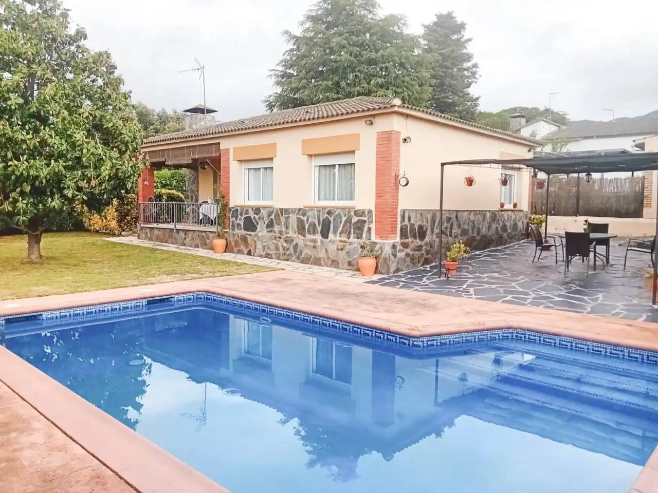 Vista exterior de Casa o chalet en venta en Sant Pere de Vilamajor con Calefacción, Jardín privado y Terraza