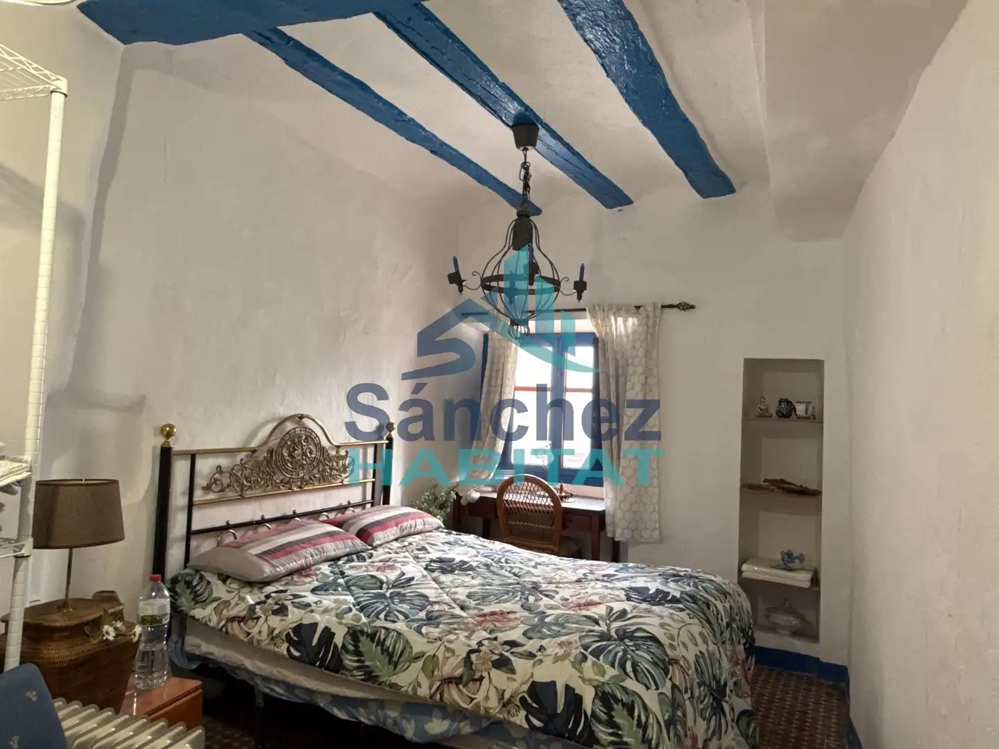 Habitación de Finca rústica en venta en Chelva con Amueblado