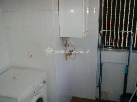 Baño de Apartamento de alquiler en Cáceres con Calefacción, Terraza y Amueblado