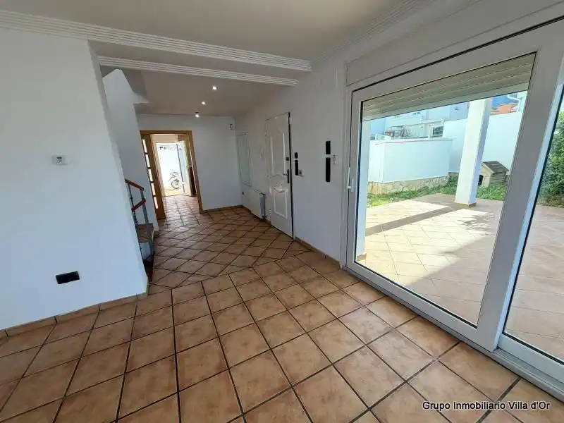 Haus oder Chalet zum Verkauf in Dénia mit Klimaanlage, Heizung und Privatgarten