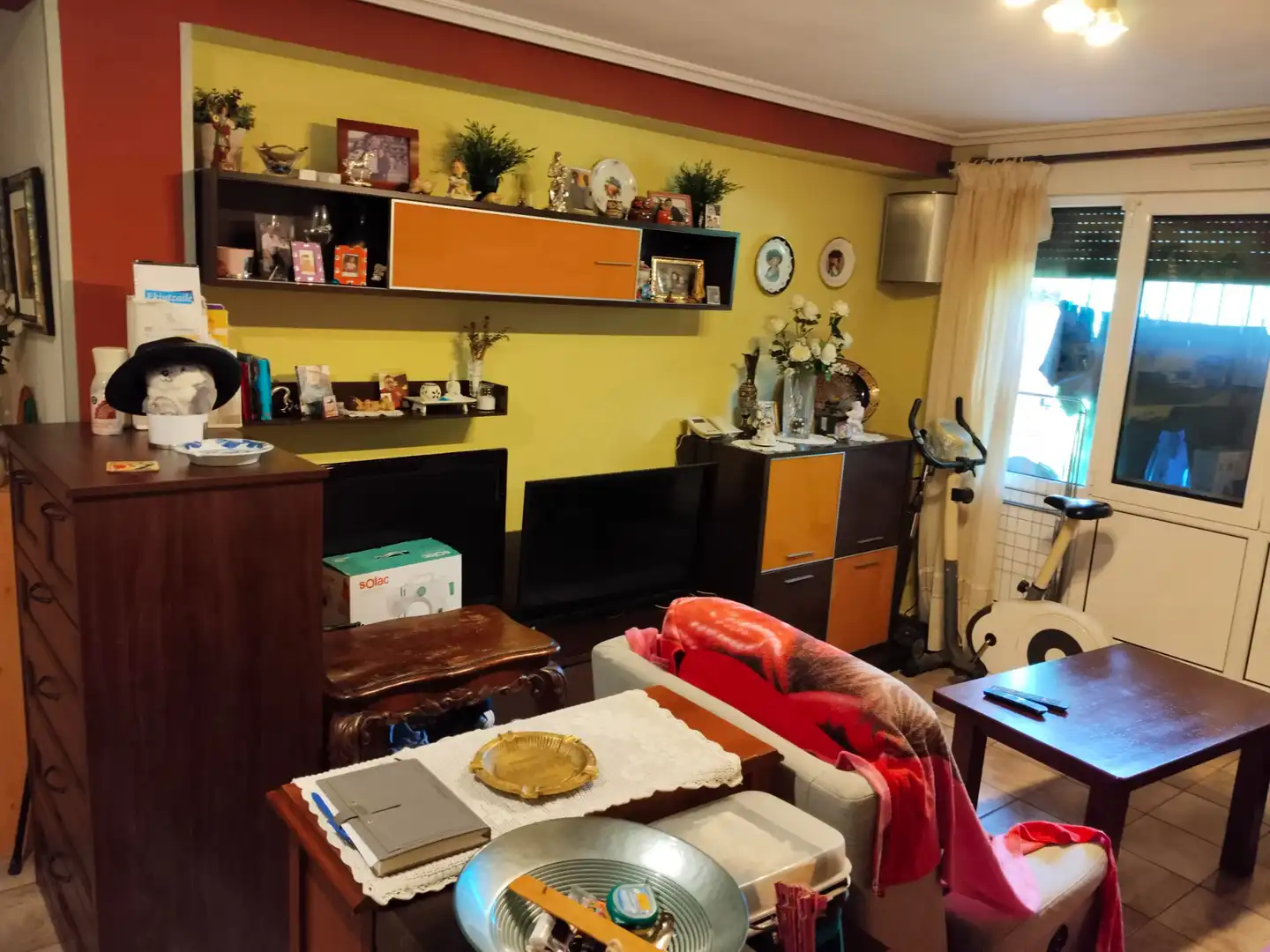 Sala de estar de Piso en venta en Irura con Calefacción y Amueblado