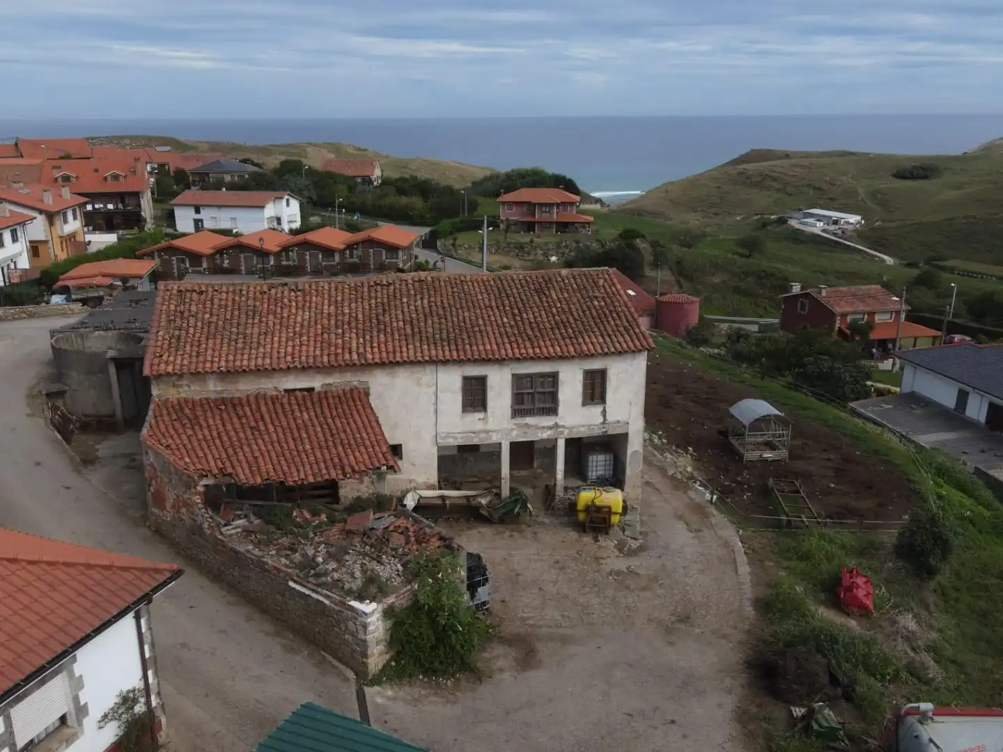 Vista exterior de Casa o chalet en venta en Santillana del Mar con Jardín privado