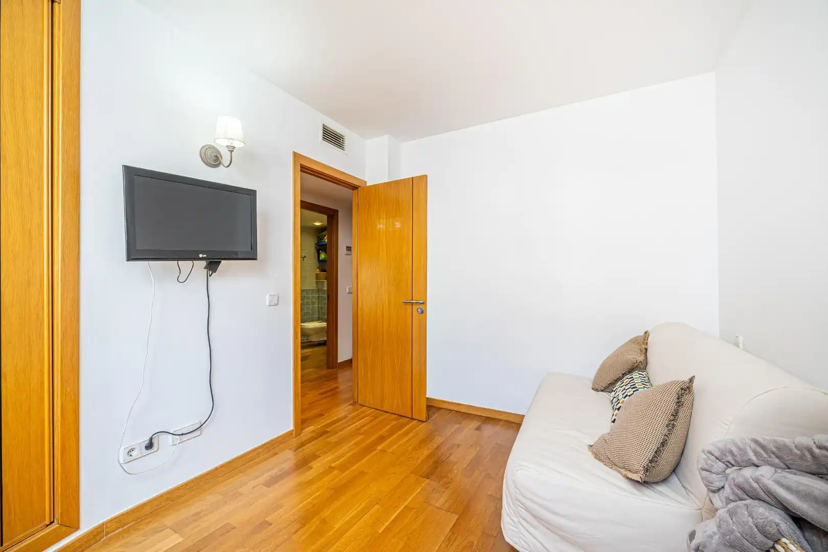Bedroom of Detached homes for sale in Calvià  with Air Conditioner, Heating and Private garden