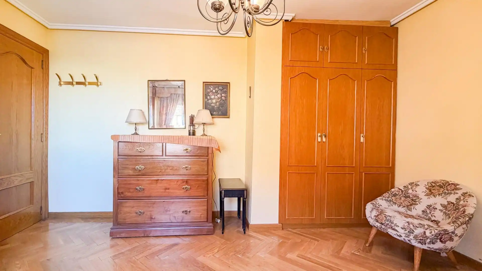 Schlafzimmer von Wohnung zum Verkauf in Valencia mit Klimaanlage, Heizung und Parkett