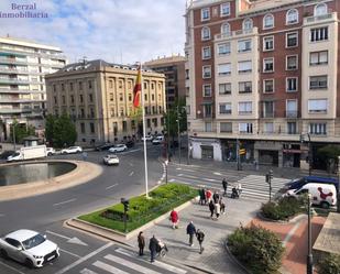 Vista exterior de Pis en venda en  Logroño amb Calefacció i Balcó