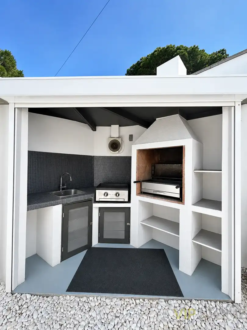Cuina de Casa o xalet en venda en L'Escala amb Aire condicionat, Calefacció i Terrassa