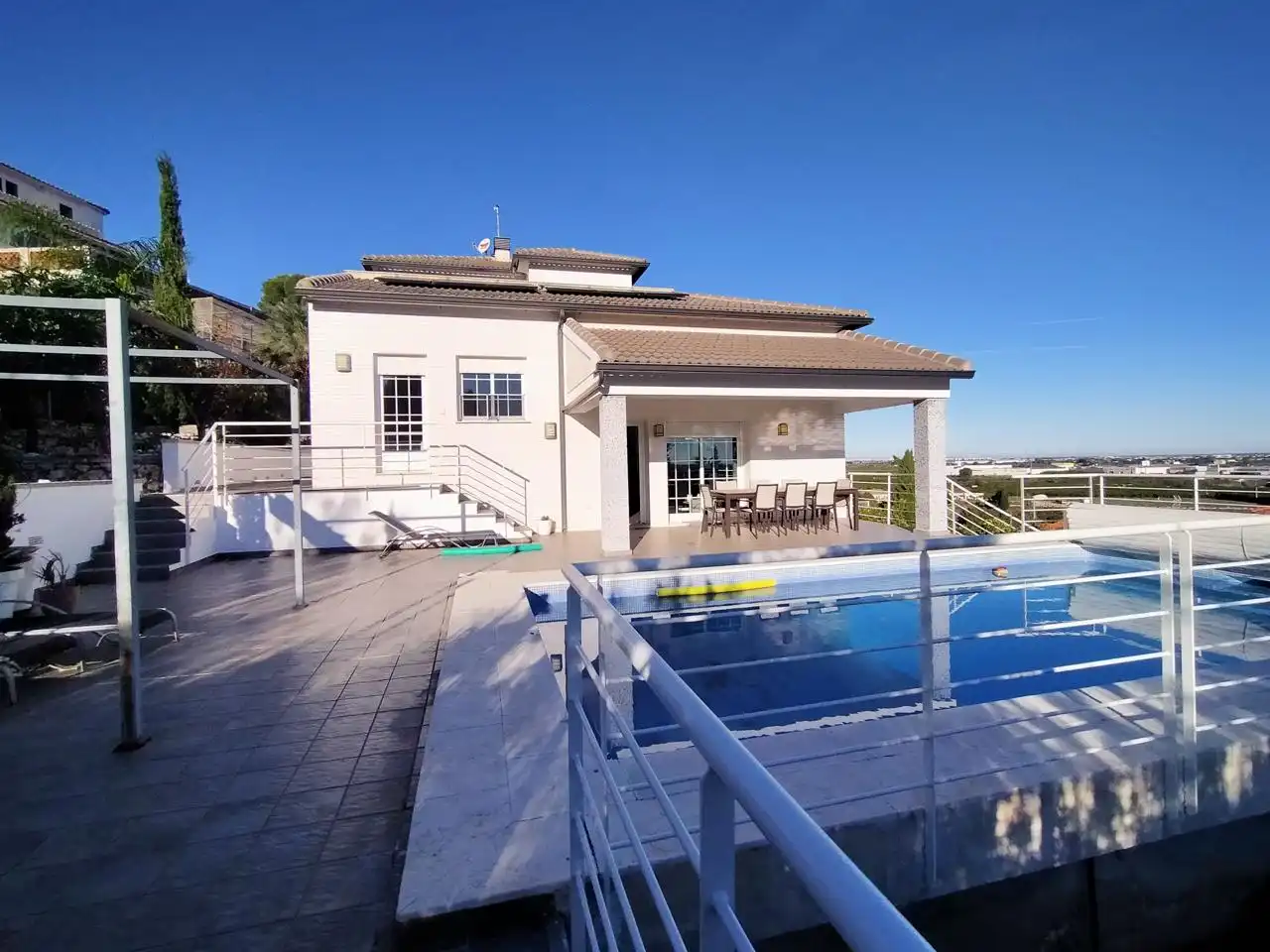 Piscina de Casa o chalet en venta en Oliva con Aire acondicionado, Jardín privado y Terraza