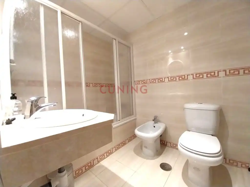 Baño de Piso en venta en Cáceres con Aire acondicionado, Terraza y Piscina comunitaria