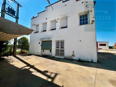 Nau industrial de lloguer a Villamuriel de Cerrato