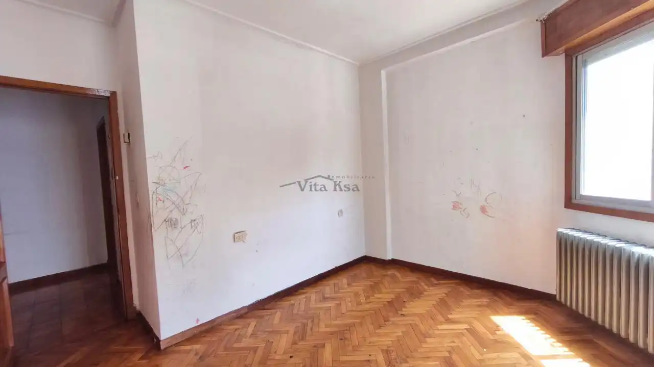 Flat for sale in Ourense Capital   with Heating, Parquet flooring and Storage room