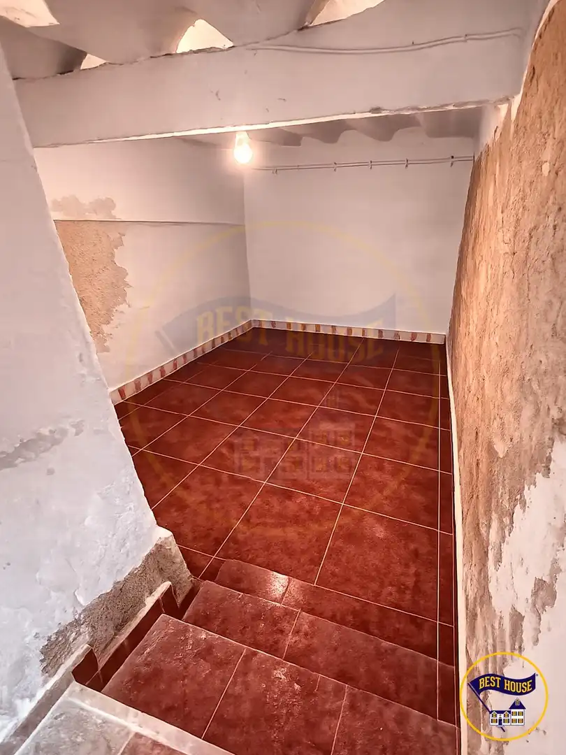 Finca rústica en venda en Mira amb Terrassa, Traster i Moblat