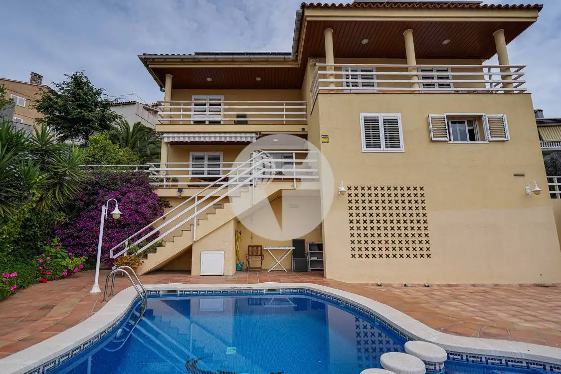 Vista exterior de Casa o chalet en venta en Viladecans con Aire acondicionado, Calefacción y Terraza