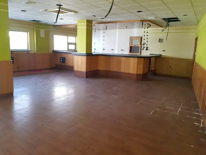 Local comercial en venda a Malpartida de Plasencia, imagen 2