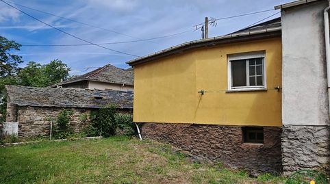 Casa de piedra de planta baja con jardin, huerto y 26Ha de terrenos, imatge 4