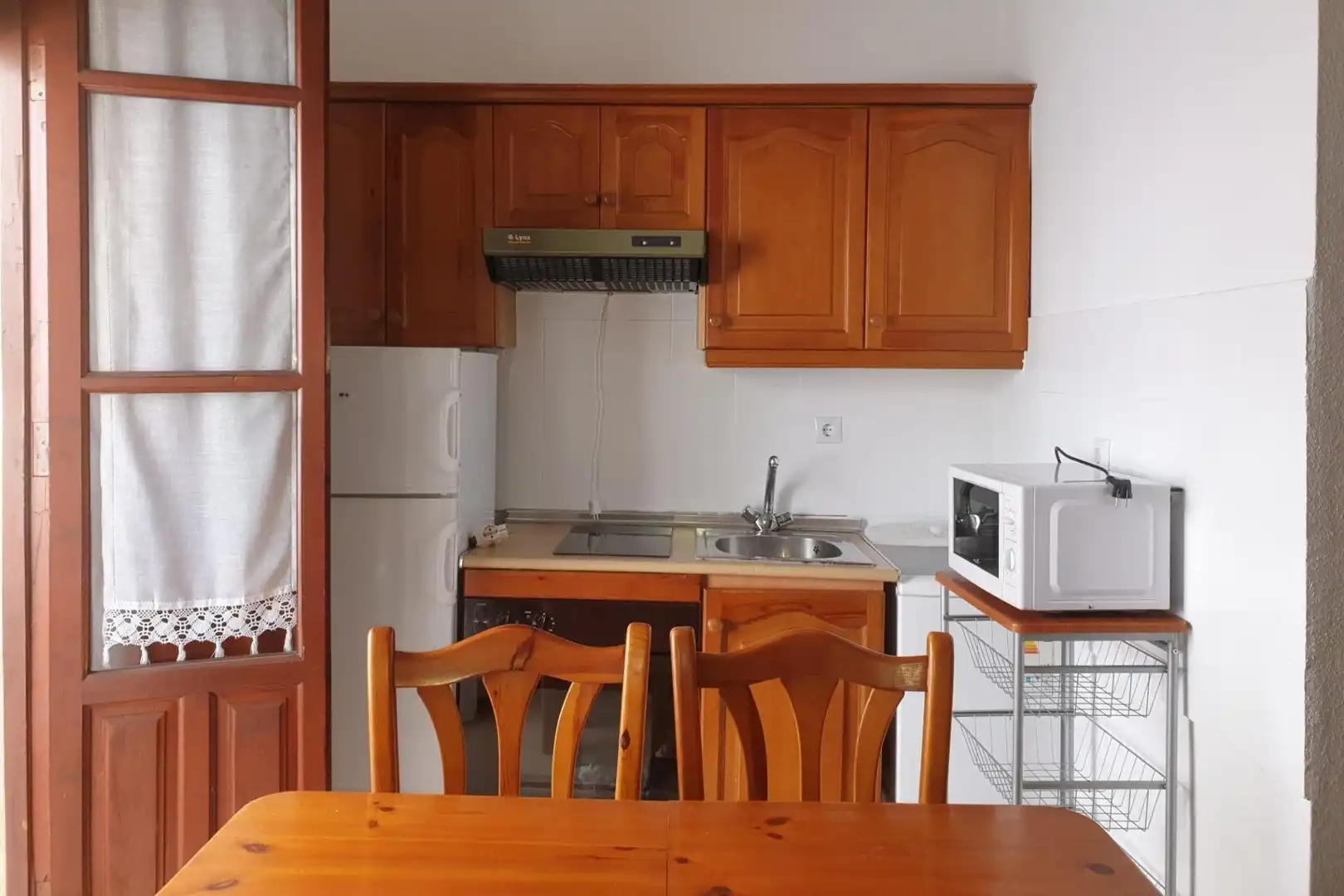Kitchen of Flat for rent in Granada  with Heating and Furnished