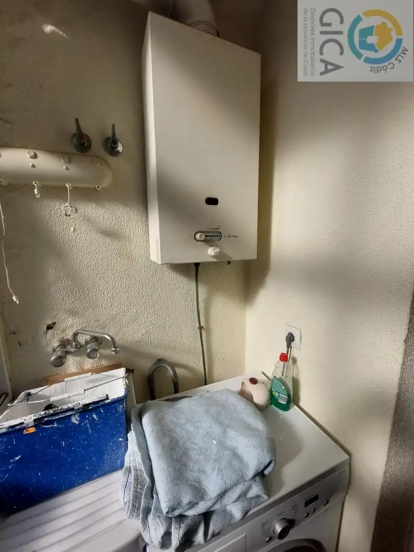 Badezimmer von Wohnung zum Verkauf in Algeciras mit Klimaanlage