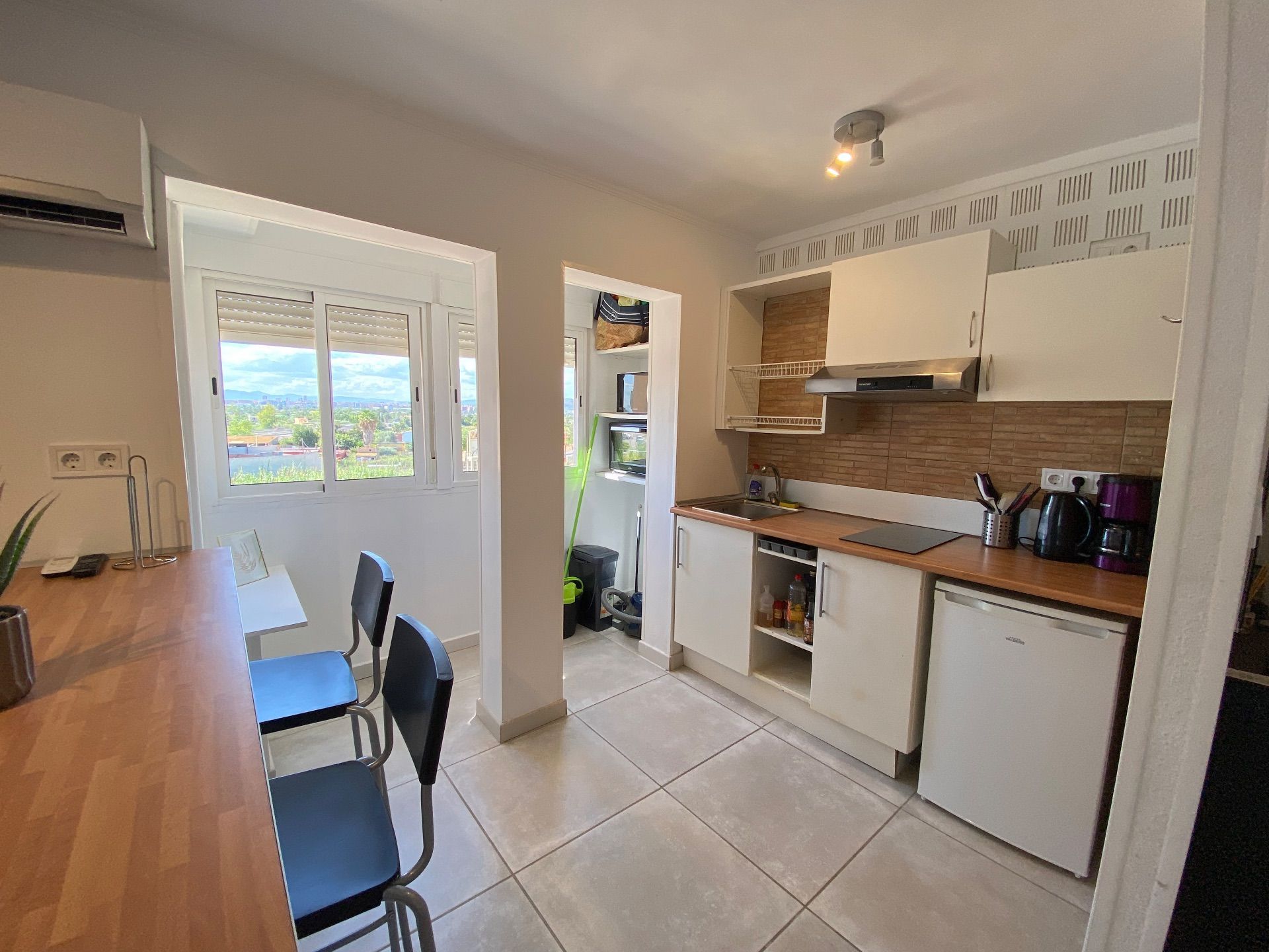 Cocina de Apartamento en venta en Castellón de la Plana / Castelló de la Plana con Aire acondicionado, Calefacción y Amueblado